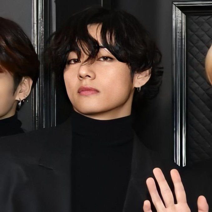 Photos of Taehyung with Curly  Wavy Hair  KoreBucom