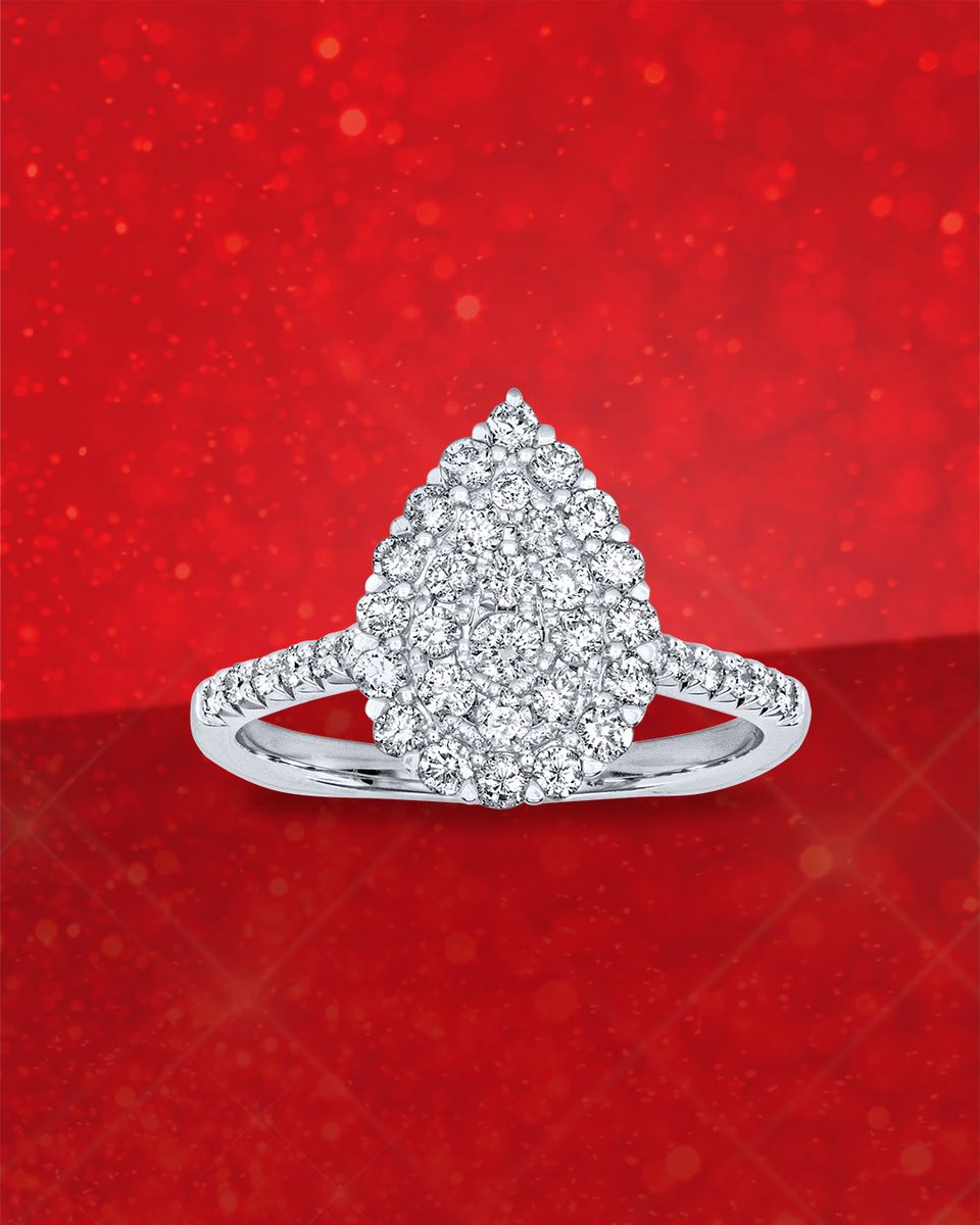 AnnLouiseJewel's tweet photo. Bright, vibrant, and perfect for that extravagant night out or luxe night in. Crafted in 10K white gold, this pear shaped diamond ring features a cluster of 40 round diamonds totaling 0.75 carats.
Shop the Boxing Week Sale at #AnnLouise
https://t.co/AaeKlbVGlO https://t.co/NpjTjTcUwG