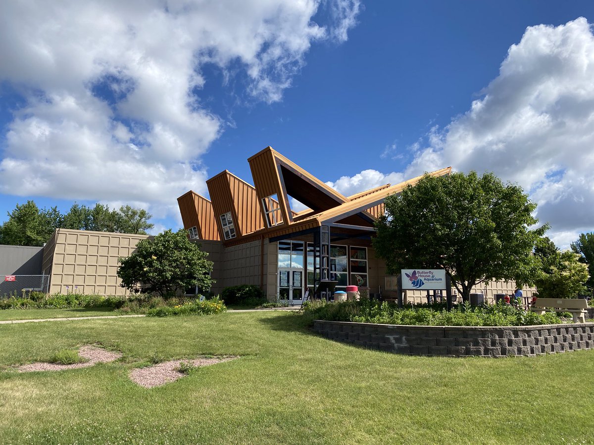 If you have time, stop in at the  @bflyaquarium. Same parking lot as the park. Tropical fish, and a *warm* butterfly house. I often combine my coldest skiing days with a post-ski warmup with the butterflies and fish.