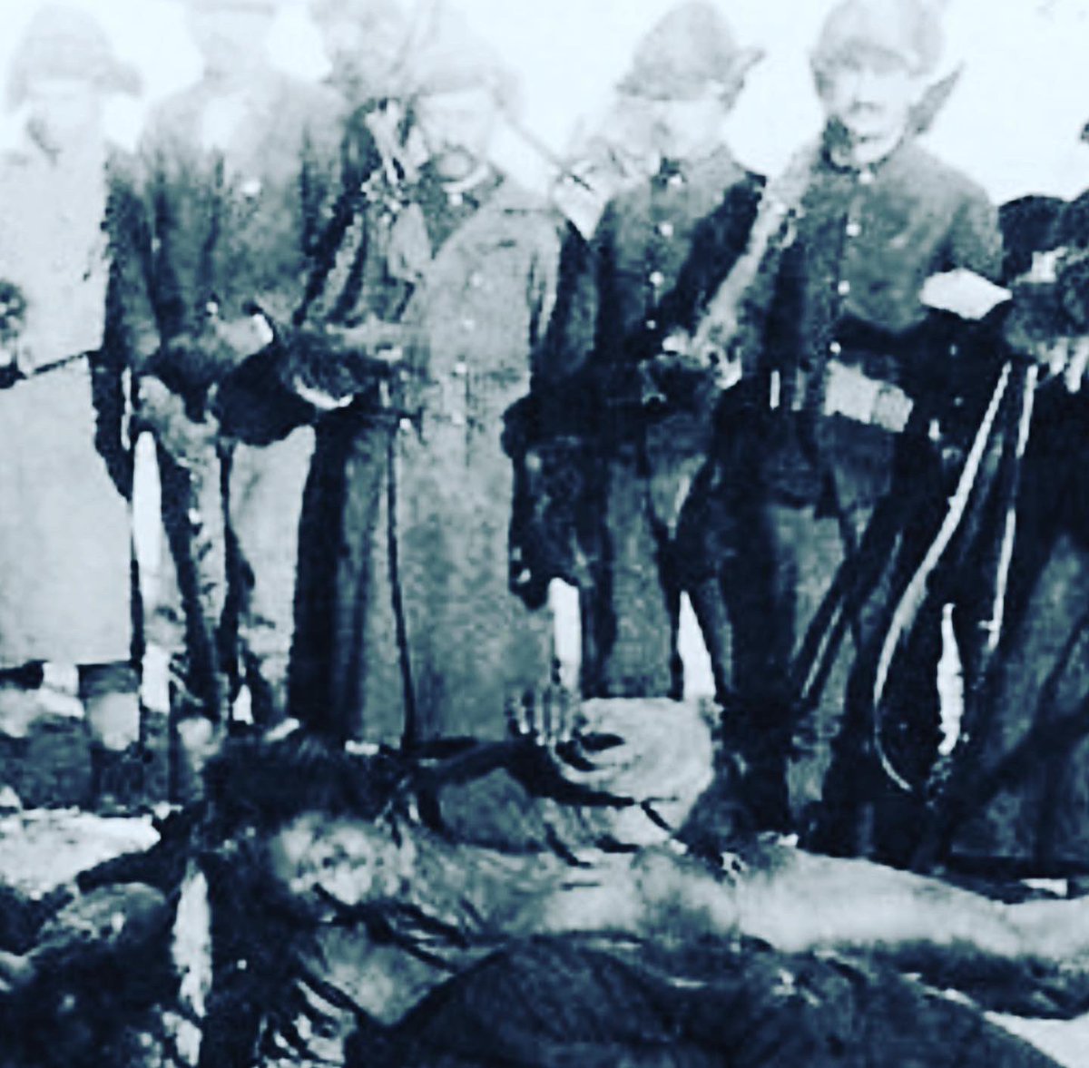 130yrs ago today. Dec 29, 1890: The Wounded Knee Massacre. 300 unarmed Lakota women, children &amp; old men executed by the US Army. They had asked the spirits for 3 simple things: restore the Earth, return the buffalo &amp; make the White people disappear. Oops. This is White America.