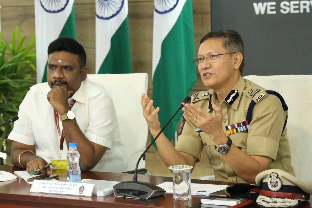 kgvsaritha's tweet photo. Visit of Honble Member NCPCR Dr.G.R.Anand to Andhra Pradesh Police Headquarters. 
Appreciated the technology initiatives of APPolice in Protection of Child Rights to be emulated , especially Operation Muskaan Covid 19 of Andhra Pradesh Police. https://t.co/w5PkZcjQsb