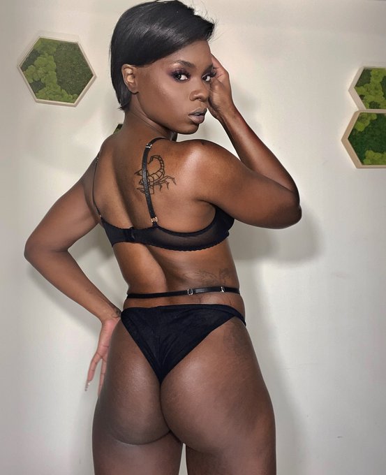 https://t.co/cuX1n1Kr4q 
Come hang out with a girl like me?? https://t.co/G8UApYEzYo