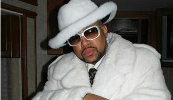 HAPPY BIRTHDAY TO DIRTY SOUTH LEGEND PIMP C!(RIP)
 