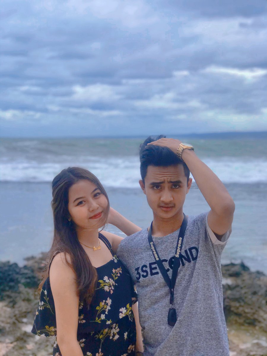 cwmoddy's tweet photo. Hihi mau bucin lgi gemes soalnya https://t.co/t5lASOpjIS