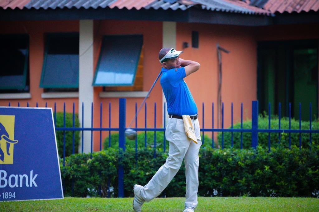 RealDreylo's tweet photo. Second day into the @FirstBankngr Lagos Amateur Open Golf Championship, and more shots are being taken. I heard golf is the highest paying sport o
#FirstAtSport https://t.co/GYEmHtA9Cy