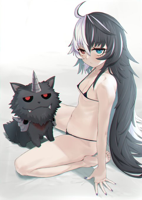 エーリューズニルちゃん
マイクロビキニ 