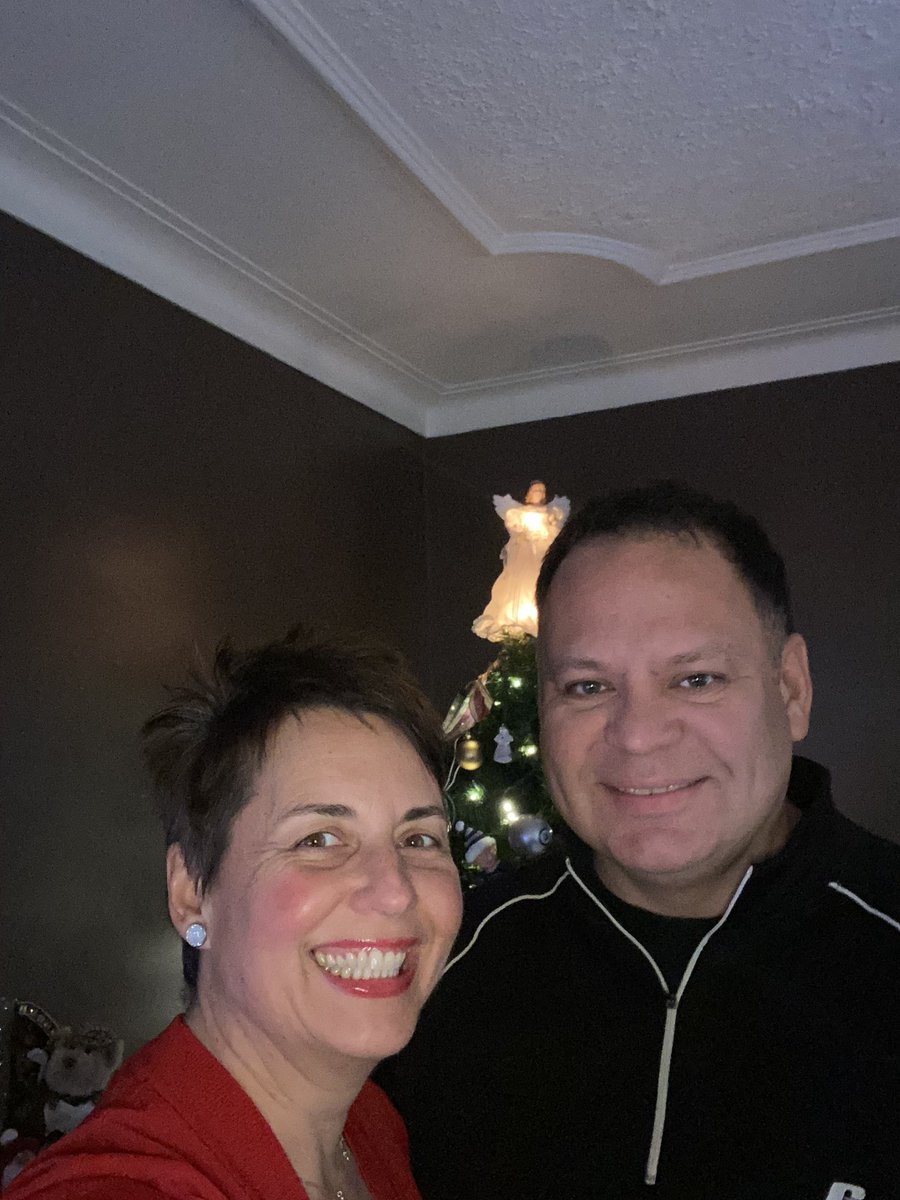 Nicole_f25's tweet photo. Gros Merci, many thanks for all the well wishes! Love Nicole and Corey Retchuk! #Engaged2020 A big shout out and Merci to Lisa @DiamondGallery2 , he asked and I said yes! Love my beautiful ring! https://t.co/dKhT3vSBxM