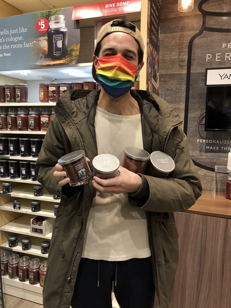 i just dropped $89 at yankee candle but saved $96 so i’m pretty lit.