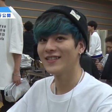 my babyyyyy I love this sunshine adore him helpmy first pick btw