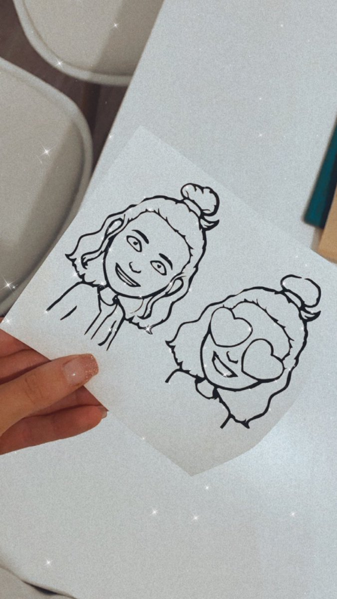 missm_teachess's tweet photo. My first attempt at making some Bitmoji vinyls! #bitmojji https://t.co/jgMtVkZ7ui