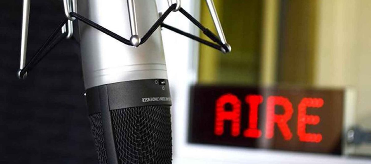 EMPEZÓ EL PROGRAMA 📻| Escuchanos hasta las 21hs por AM 740 

▶️Prendete al dial que salimos al aire con toda la actualidad del fútbol argentino e internacional. El último programa del año viene con perlitas imperdibles.

radios-argentinas.org/radio-rebelde-…