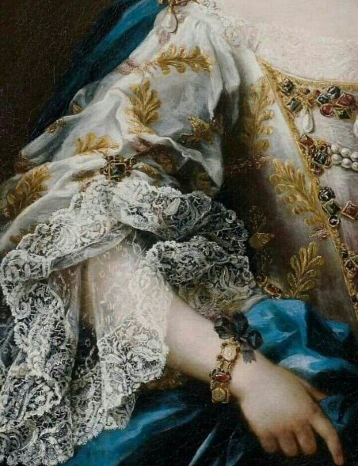 BirUftade's tweet photo. Sanat hiçte öyle önemsenmeyecek şey değildir
Eski ustaların eserlerinden dantel detaylar #Sanat https://t.co/ecDhxqeYPR