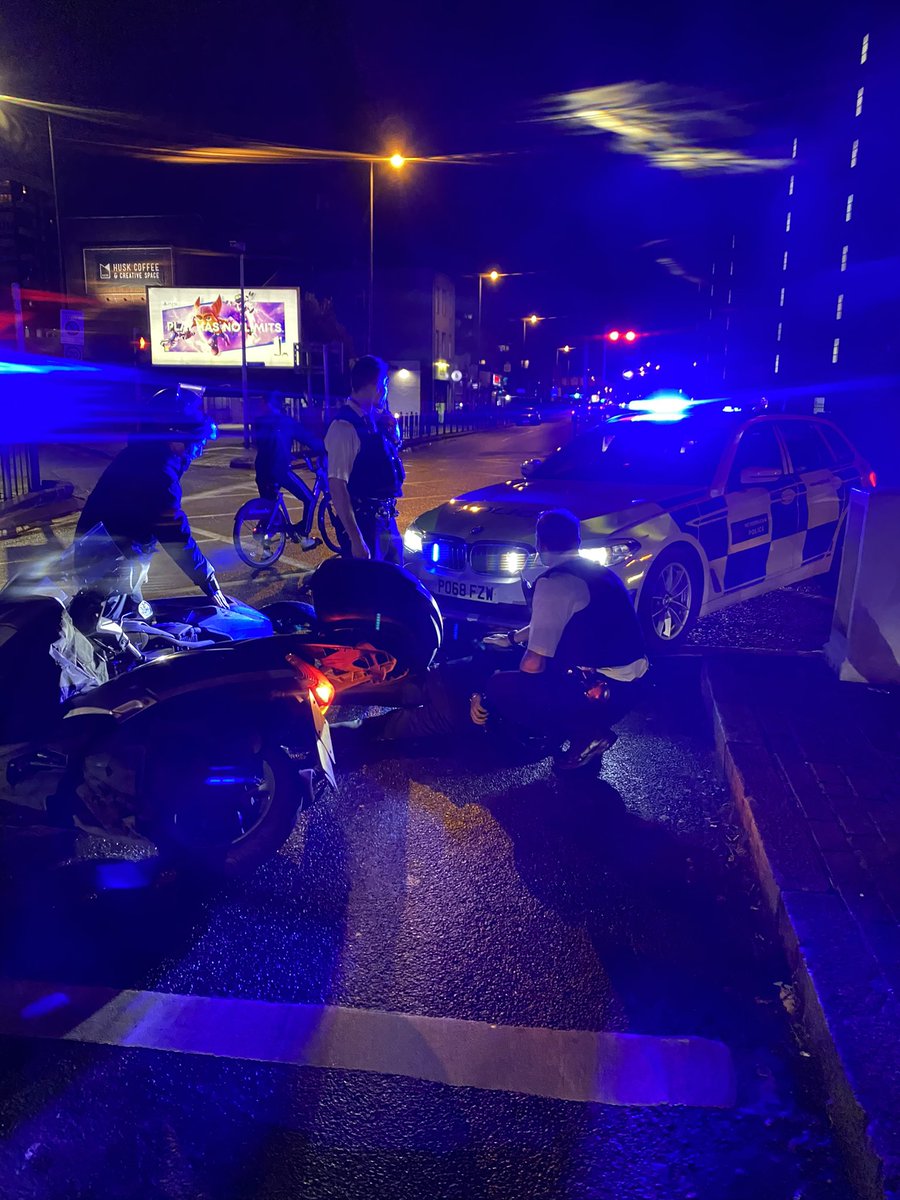 I’ve been fortunate to visit  #EastRPT  @MPSRTPC again  These officers witness unimaginable trauma, and often put themselves in the midst of danger whilst executing their duties. Watching firsthand the skills on show really is something quite special   #Heroes