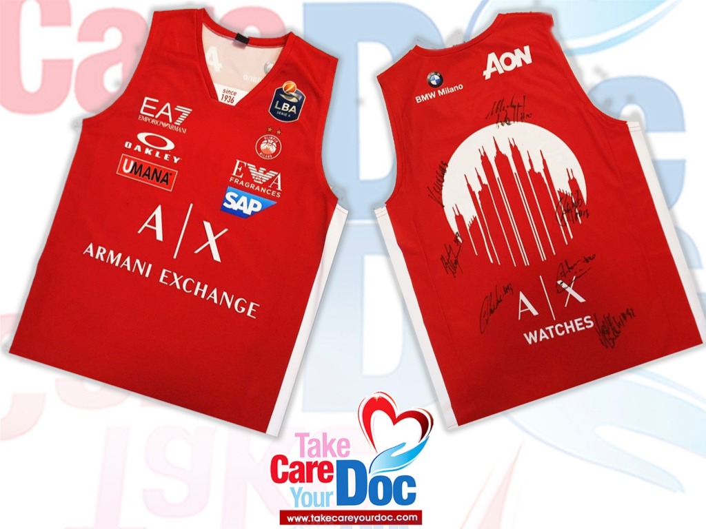 OlimpiaMI1936's tweet image. Su @CharityStars nell'asta solidale per Take Care Your Doc trovate la nostra canotta ufficiale 2019/2020 autografata da Tarczewski, Roll, Micov, Cinciarini, Brooks, Rodriguez e Moraschini! ➡ bit.ly/37YnLCO

#insieme