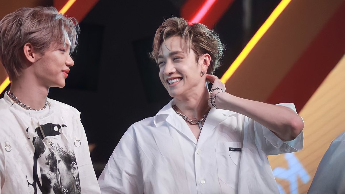 bang chan looking at felix like he's his whole world; a soft and devastating thread
