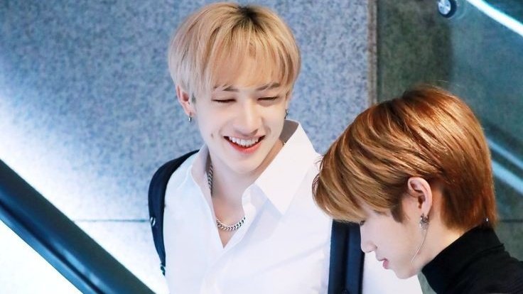 bang chan looking at felix like he's his whole world; a soft and devastating thread