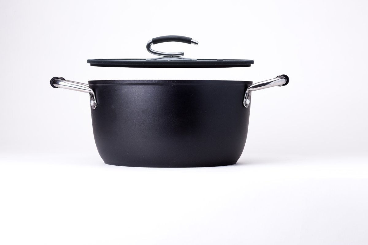 DaTerraCucina's tweet image. "This is my first pot in this brand and I am excited to cook in it.  It is the perfect size." #dutchoven #perfectpot