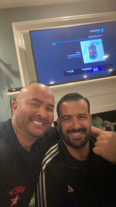 Thanksgiving with my bro @RomeoManciniXXX catching up on my tweets https://t.co/iLJ76kvgoI<a class="tags" href="/tag/romeomancinixxx">@romeomancinixxx</a>