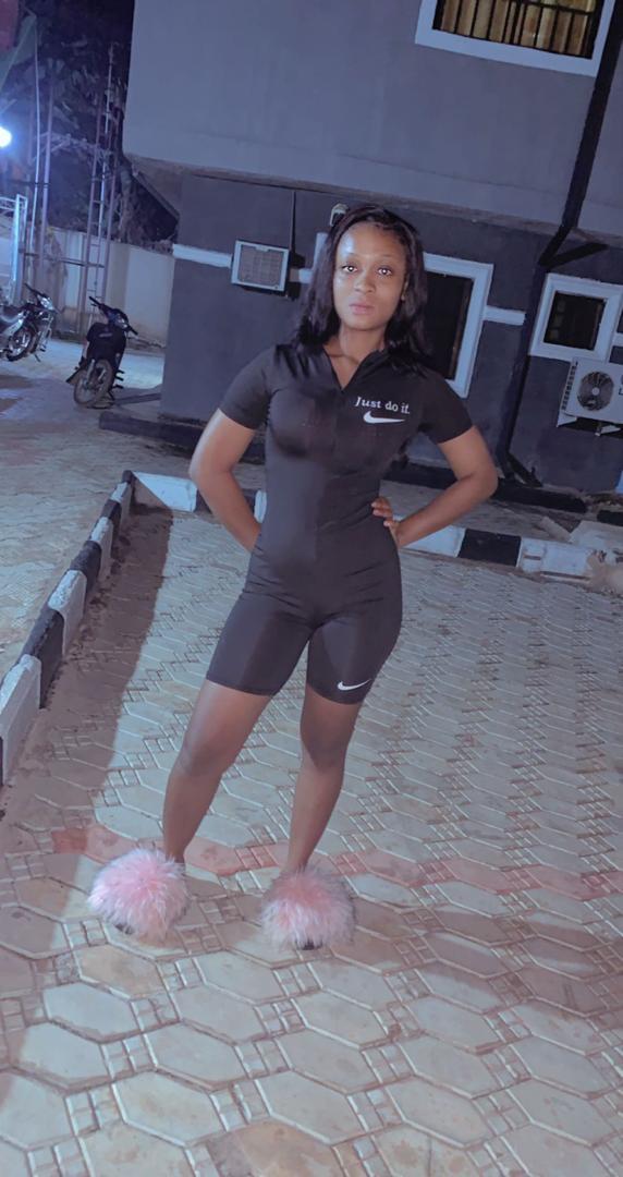 aprilvickyy's tweet photo. Compliments of the season 🤩🥰🥰😘😘😊 https://t.co/SyJxzuuv5P