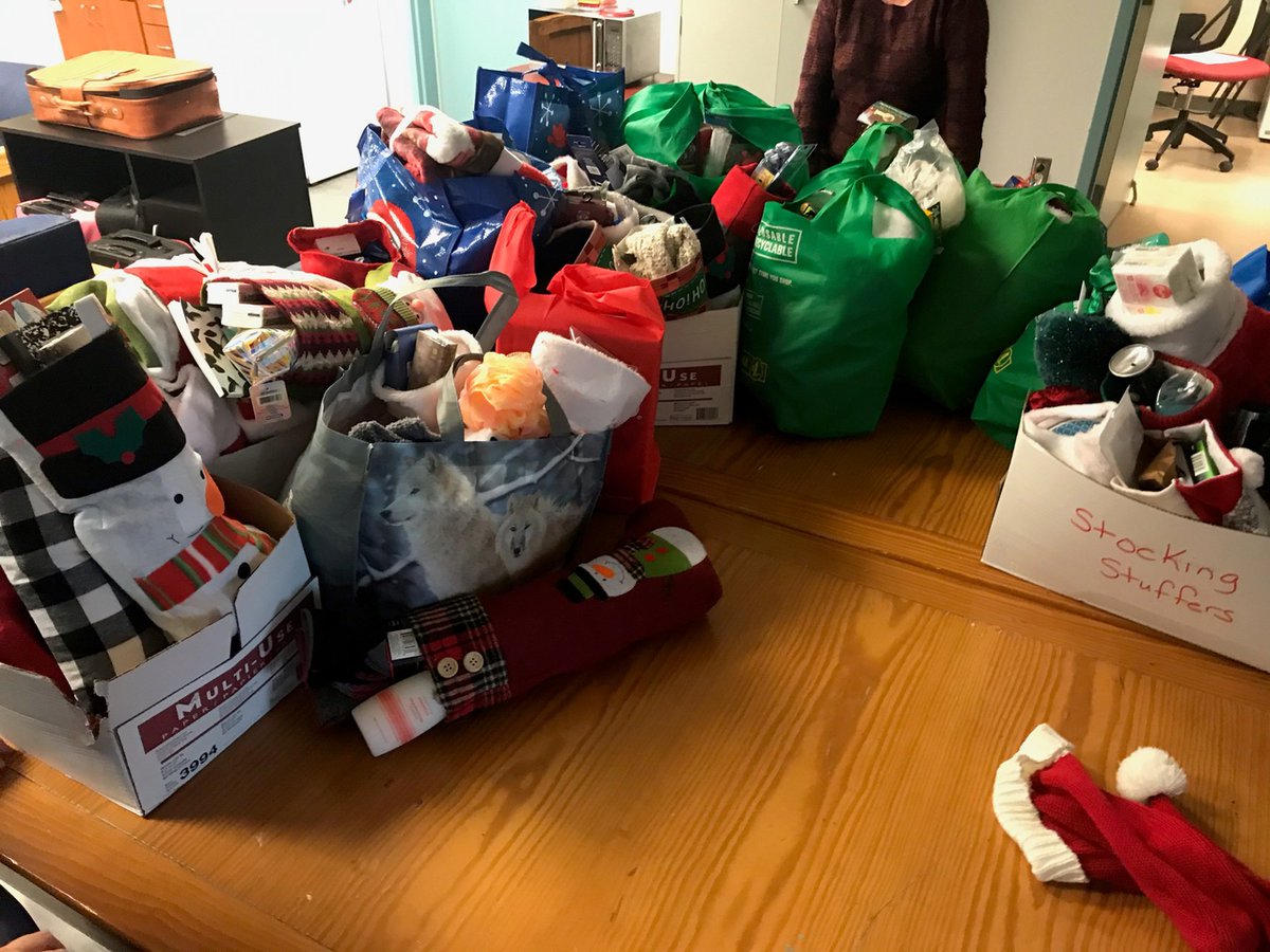 choicesforyouth's tweet photo. For the last number of years, Holy Trinity High School has donated stockings to Choices for Youth, and this year was no different! 👏 💙 To support Choices for Youth, make a contribution by visiting ➡️ https://t.co/GB7VIpJF0U  #ChoicesChallenge https://t.co/3wlwErnrDv