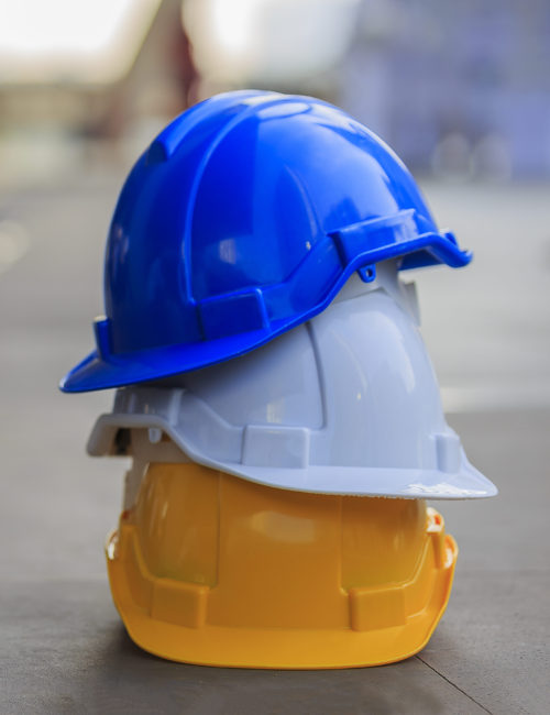 When hired by Simon Roofing, all new employees go through an extensive safety orientation program that emphasizes the importance of work-related safety. And that’s just the beginning. ow.ly/bVqw50CADGE