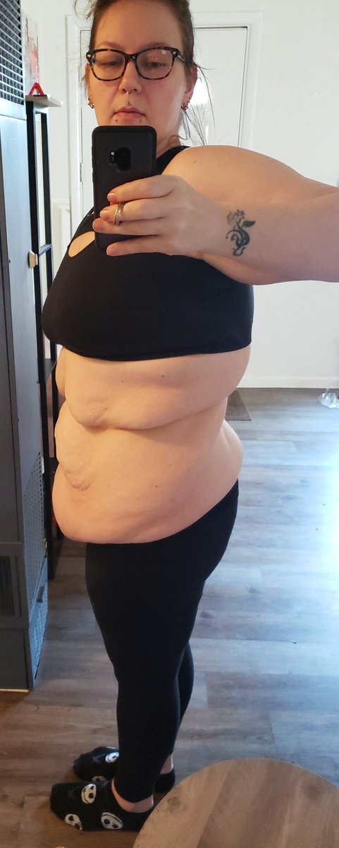 Hales2DaNails's tweet photo. How Its Going...Dec 2020... 223+/- pounds... still not done but tracking the progress is the BEST part!! #Transformation #TeamiTransformation #WeightLoss #FitMom #Fitsporation #FYP #ExplorePage @TeamiBlends #NewYearsResolutions #ICanDoHardThings #LosingMyselfToFindMyself https://t.co/WD3OWwhqvJ