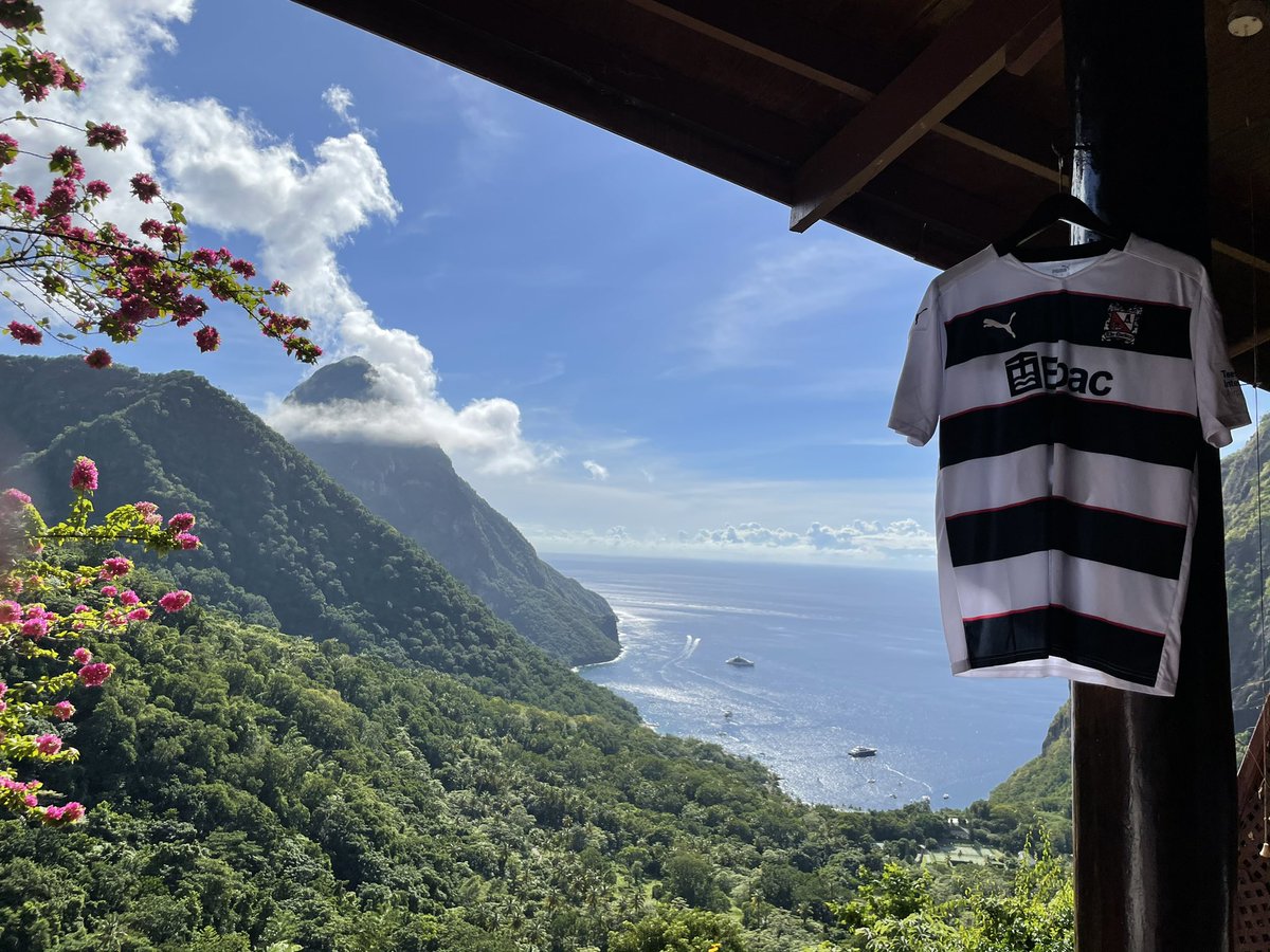 JoshJBowerman's tweet photo. @Official_Darlo @Will_Hatfield what’s better - this view or 6-0... https://t.co/9FGaJSuW4s