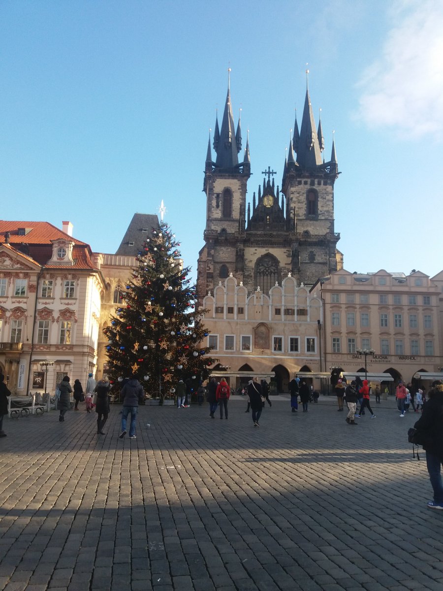 HAPPY NEW YEAR 2021 🥳❤️🤩
"Old Town Square"