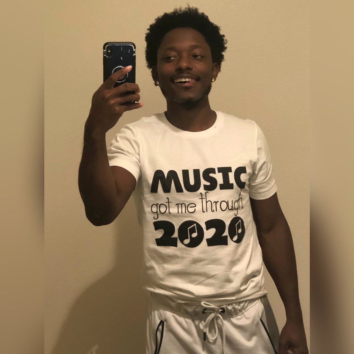 parispmusic's tweet photo. Shop @TheBroadwayB 

https://t.co/zola4hOU41

#rapper #singer #soundcloud #NewMusic #Beats #ExplorePage #ParisP #Quarantine #Share #waves #hair #Libra #AllWhite #PrettyBoy #PrettyBoyP #Cali #BroadwayB #Shop #BroadwayBshop #clothes #shirts #BroadwayBstore https://t.co/1X4E5H3jjd