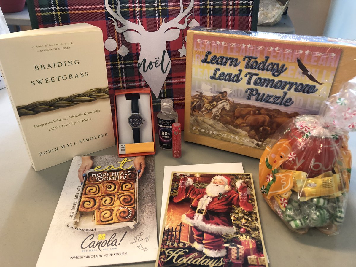 IndigVision's tweet image. While we couldn’t host our annual #LightUpTheAvenue Christmas party, we were able to deliver 240 Holiday Packs to children and elders in the North End! Thank you to the folks at Winnipeg Indigenous Friendship Center, @Native_R @GoodMindsBooks @CanolaEatWell for your contributions