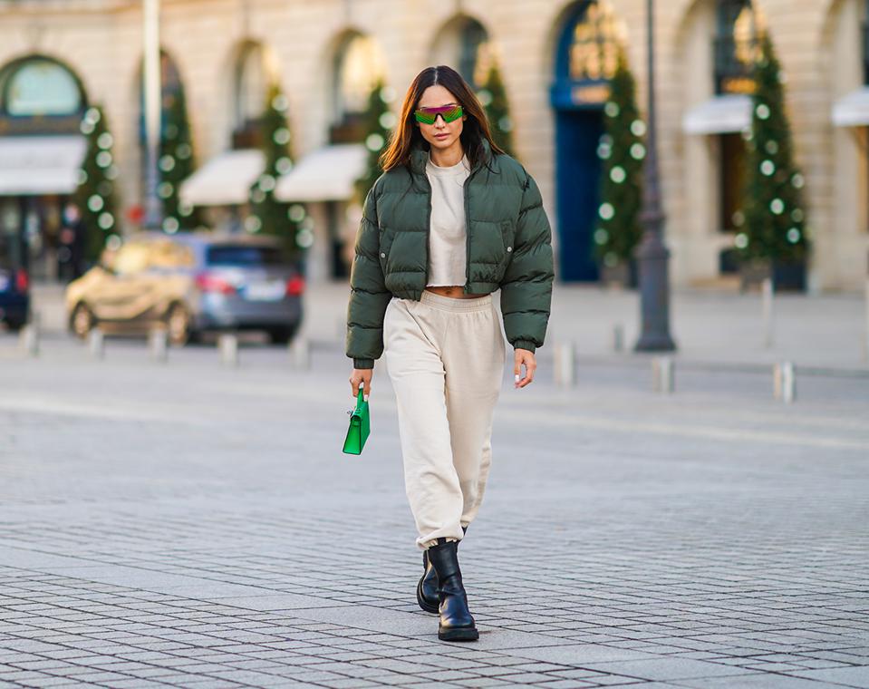 ForbesLife (@forbeslife) on Twitter photo The Year’s Best Style And Beauty Stories: As <a href="/modaoperandi/">Moda Operandi</a> fashion director Lisa Aiken summed up the year, 'sweatpants are having its own moment in fashion.' on.forbes.com/6012Hrtlg The Year’s Best Style And Beauty Stories: As <a href="/modaoperandi/">Moda Operandi</a> fashion director Lisa Aiken summed up the year, 'sweatpants are having its own moment in fashion.' on.forbes.com/6012Hrtlg