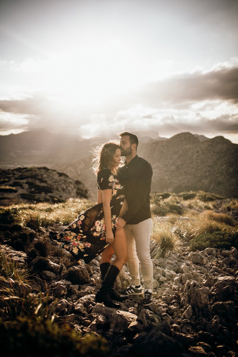 Nos siguen pareciendo increíble las sesiones de pre-mama ✨
Cuenta atrás para conocer a @margamayol3
#premama #pictureoftheday #bebe #babyiscoming #mamaprimeriza #mamarazzi #inspiration #loveislove #love #fotografiabebe #fotografiadefamilia #newbornphotography #newborn