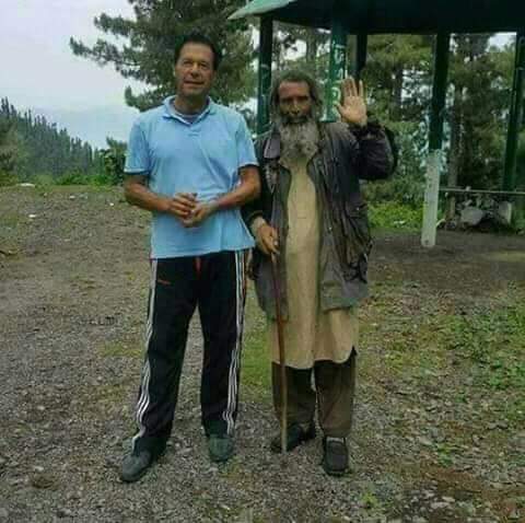 balochi5252's tweet photo. تصویر چیخیں مار کر
بتا رہی ہے کہ اس ملک کیلئے آخری امید صرف عمران خان ❤ https://t.co/Zpjt05WIqn