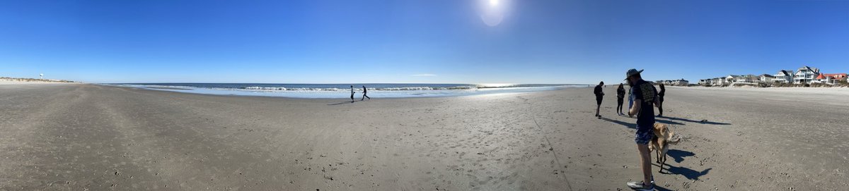 CryptoEmergence's tweet image. Cheers to 2020! Hodl till this is Every Day.