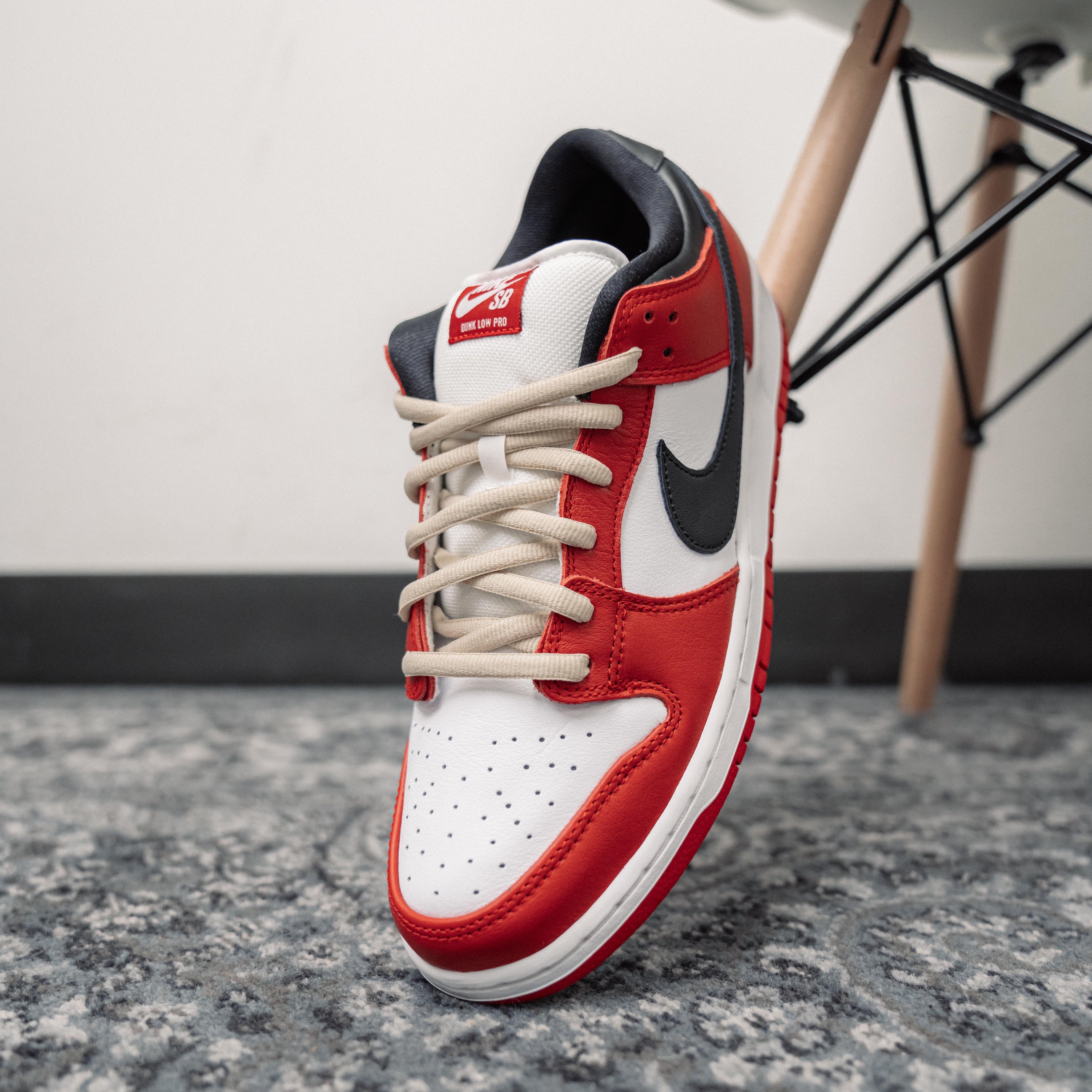 Nike sb on sale laces white