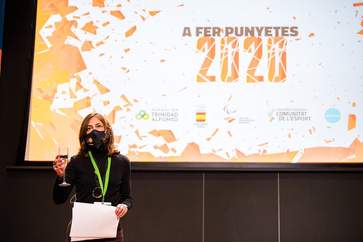 Elena Tejedor Neira (@etejedorneira) on Twitter photo En estas fechas hay que hacer balance y en 2020 han pasado cosas buenas.
Aún así nos hemos visto obligados a mandarlo a “Fer Punyetes”.
Emocionados, hemos reconocido los logros de <a href="/ProyectoFER/">Proyecto FER</a>.
Nos vemos el año que viene porque el deporte es parte de la solución. En estas fechas hay que hacer balance y en 2020 han pasado cosas buenas.
Aún así nos hemos visto obligados a mandarlo a “Fer Punyetes”.
Emocionados, hemos reconocido los logros de <a href="/ProyectoFER/">Proyecto FER</a>.
Nos vemos el año que viene porque el deporte es parte de la solución.