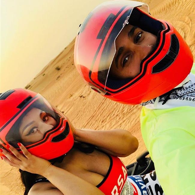 Literally RIGHT after Nicki posts herself with Lewis Hamilton, here goes Meek subbing her talking bout "sHe dOnT LiKe NiCe gUyS"