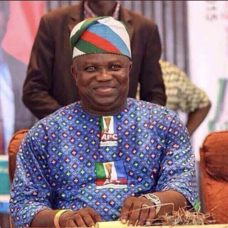 2.More attention was drawn to the rape issue when one girl said she was going to recant the mail she sent to Justin’s School after she found out that he wasn’t really a rapist.That’s how the “Fear women” trend started