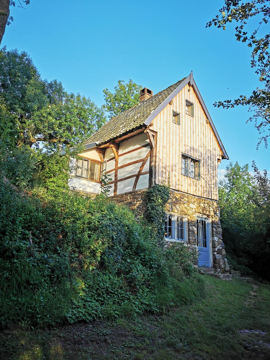 Voor wie van de planning is én...hele bijzondere plekjes:
de eerste beschikbare datum in ons Hans&amp;Grietje huisje is midweek aankomst ma.7 juni 2021.
(max.2-4 volw +2 kids) deheerlijkheidvijlen.nl

<a href="/Bijzonderplekje/">Marleen | Bijzonder Plekje</a> <a href="/VisitZL/">Visit Zuid-Limburg</a> <a href="/Landelijkevakan/">Landelijke vakanties</a>
<a href="/Bergdorpje/">Bergdorpje Vijlen</a> #Vijlen