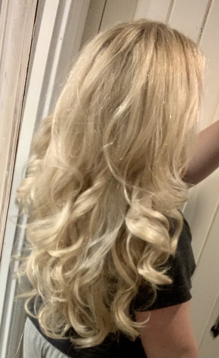 Best purchase of 2020 for sure!! <a href="/Dyson/">Dyson</a> have smashed it with the airwrap 💪🏼 #hairgoals