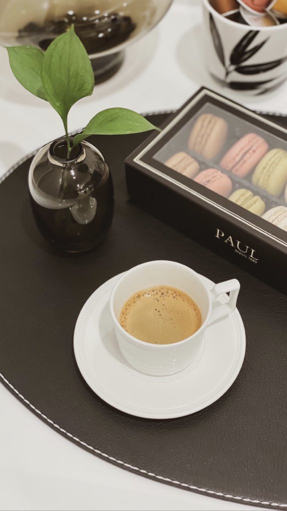 قًلبُღمكآبُرًツ❥🎼☕ tweet media