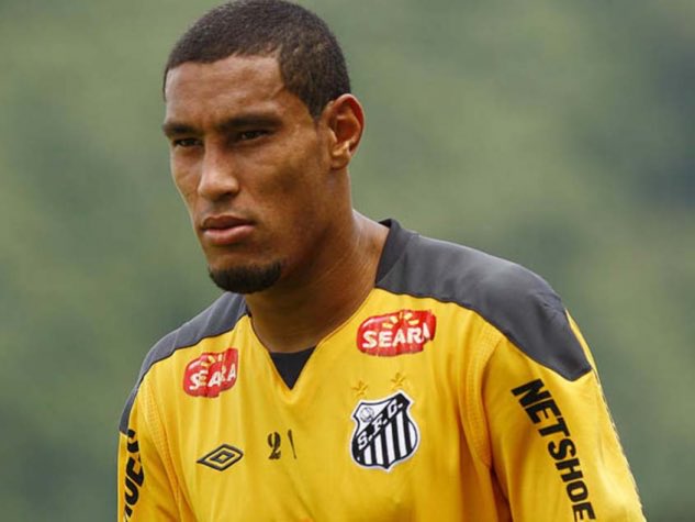 13. Bruno Aguiar, footballeur. Novorizontino (D4)À 34 ans, le DC ne joue plus énormément, même à un échelon inférieur. Il a connu 13 clubs (Barueri, Mirassol, Figueirense, Brasa, Guarani, Santos, Recife, Sao Caetano, Joinville, Muaither, Goias, Gremio EB, Novorizontino).