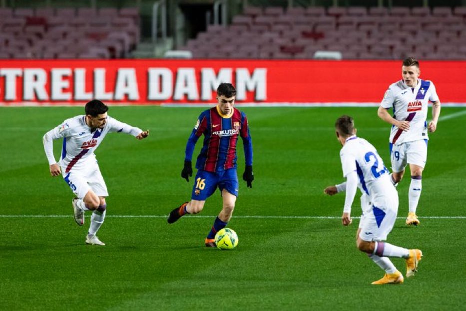 Footballogue's tweet photo. [#LaLiga🇪🇸] BARCELONE 1-1 EIBAR

⏱ FIN DU MATCH !

                       ⚽️ Kike
⚽️ Dembele

Nouvelle contre performance du FC Barcelone !

#FCBEIB https://t.co/ftcJ0sM3dR