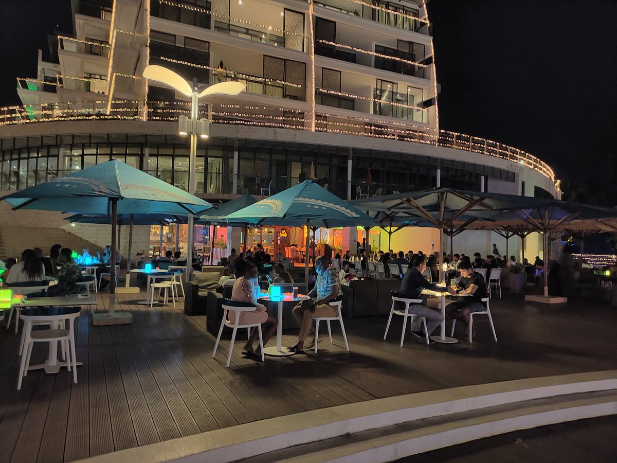 Enjoyed Indian cuisine <a href="/EnglishPointMRN/">EnglishPoint Marina</a> . Lovely food and a view like no other 🔥🔥🔥