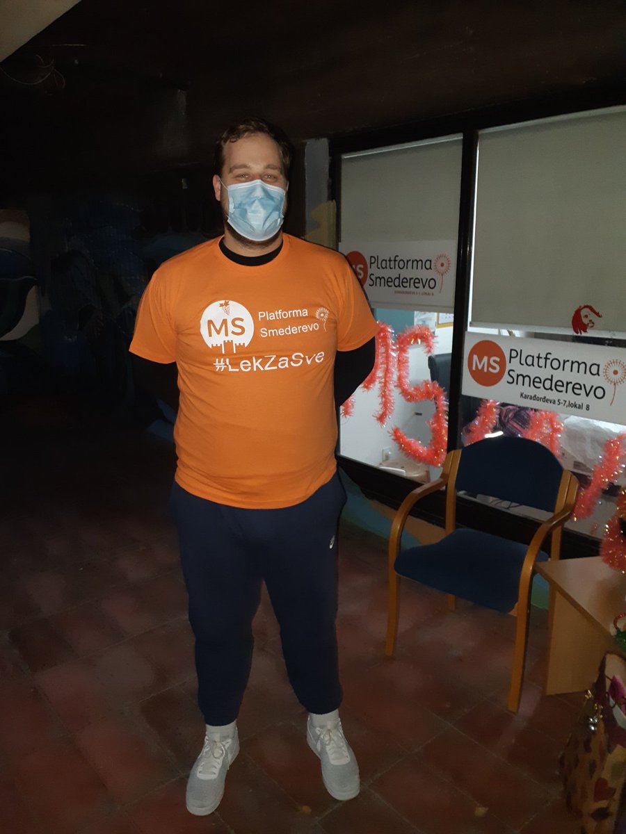 DanijelaPejov's tweet photo. Goran Blagojević ,fizioterapeut iz GB Medic Smederevo,  danas je bio Deda Mraz deci obolelih članova @msplatformasd .Hvala nas podršci i prijateljstvu.🧡👏   #LekZaSve , #PravoNaZdravlje,  #MultipleSclerosis @MS_Platforma https://t.co/TH5Z03natw