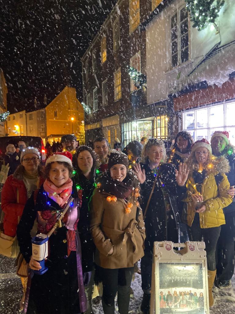 ProjGetSinging's tweet photo. Tess Read has kept the harmonies and the energy going for Tess & the d'Urbervilles This fantastic acapella bunch put the fun into filming. We wanted to make sure Tess got the recognition she deserves. We are loving your work!
#12Daysof2020 #ProjectGetSinging #MDBrunchuk https://t.co/nNNexP7q0m