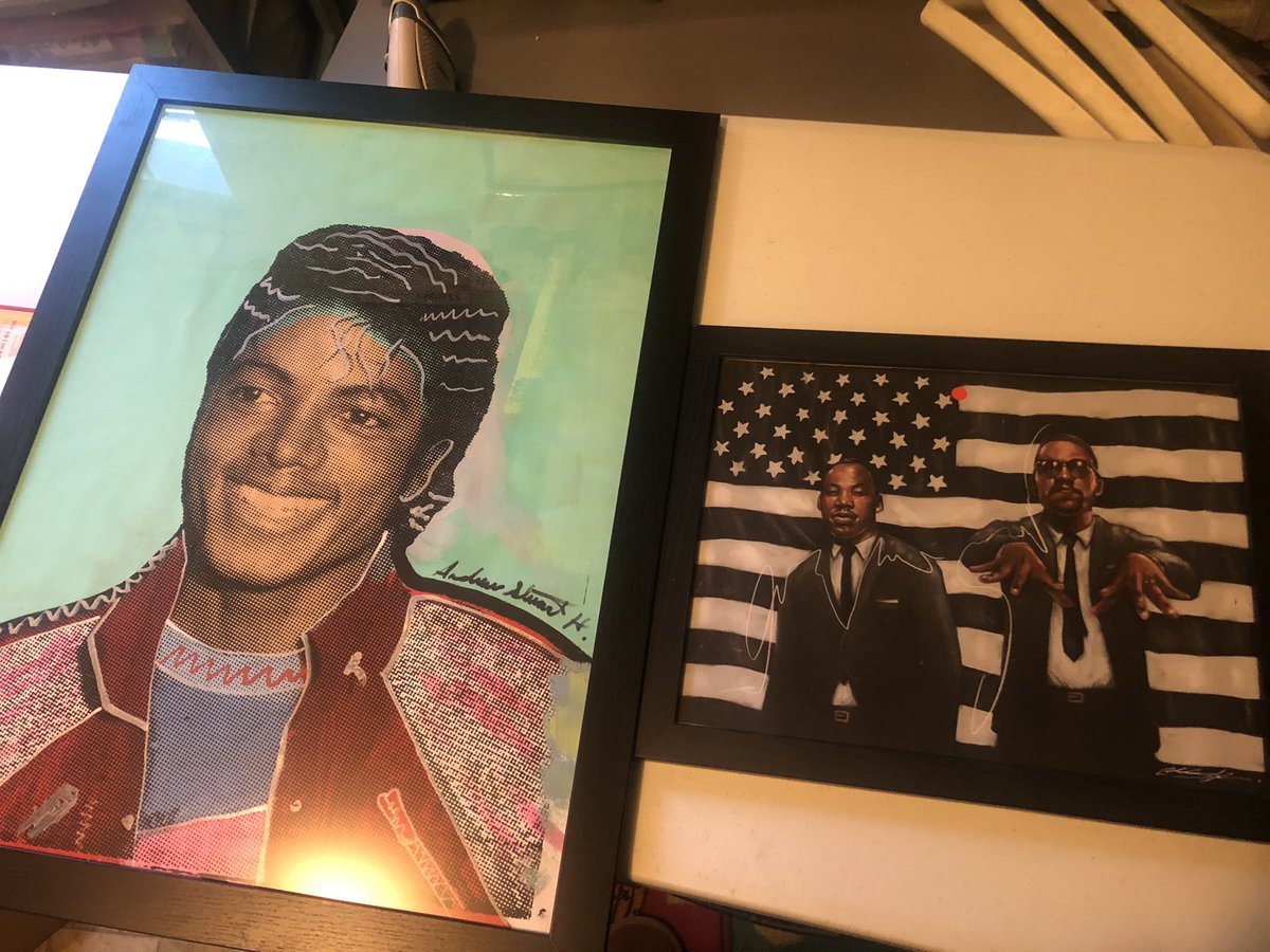 PrincipalRLP's tweet image. Happy Kwanzaa Day 4
Ujamma-Cooperative Economics: To build maintain our own stores, shops, and other businesses and profit from them together 
@3SomeChocolate
@LeftySpices
@VickyCakesPancakes
@SouthernCultureFoods
@PlayPits 
@MielleOrganics 
@KaeessNailPolish 
@qbbeauty_