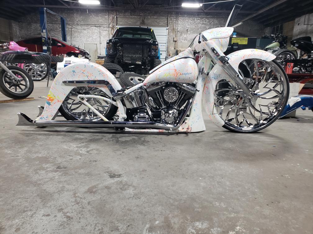 Smt_MachiningCo's tweet photo. Here is a good #SideShot from @hwy49autocenter. Awesome #CustomSoftail #Hwy49 ๐ and thank you for choosing to #RideWithTheBest! https://t.co/8Ejt6PVsv6
