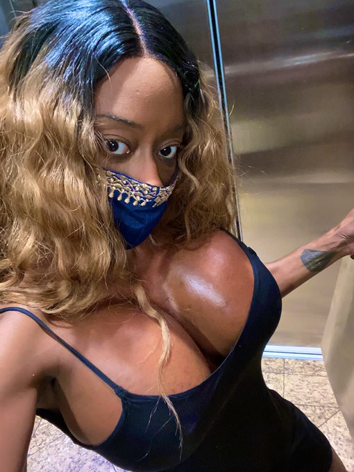 Lay your head on my pillows #ebonygoddess #bigboobs #2000cc #mistress #tittytuesday #bigbreastlovers<a href="/tag/ebonygoddess"class="tags">#ebonygoddess</a><a href="/tag/bigboobs"class="tags">#bigboobs</a><a href="/tag/tittytuesday"class="tags"><span>#tittytuesday</span></a><a href="/tag/mistress"class="tags"><span>#mistress</span></a><a href="/tag/bigbreastlovers"class="tags"><span>#bigbreastlovers</span></a><a href="/tag/kelliprovocateur"class="tags"><span>#kelliprovocateur</span></a>