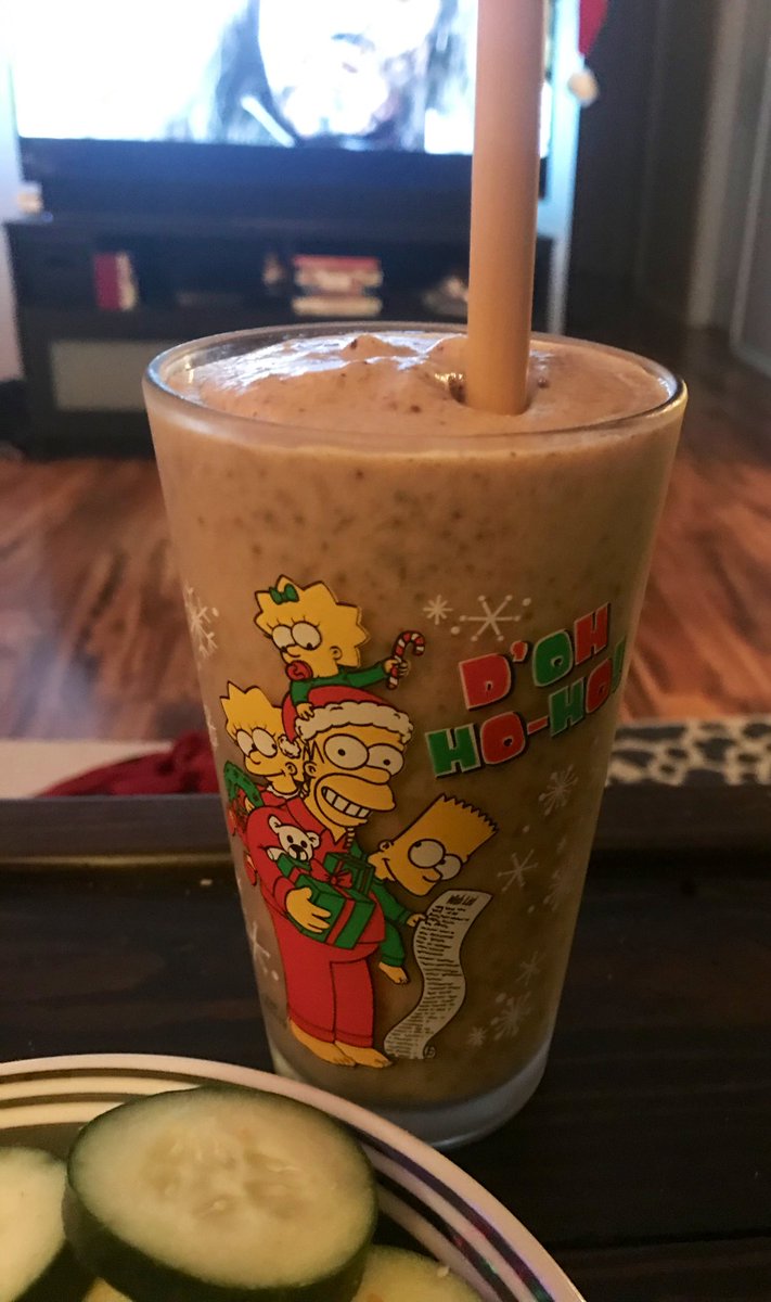 damn_thatsvegan's tweet photo. Tried out the new blender and made a couple banana peanut butter chocolate chip smoothies. ๐๐ฅ๐ซ๐ฑ๐คค
#snacktime #vegan #herbivores #damn_thatsvegan #veganinspiration #smoothieoperator https://t.co/PzUNItJoYO